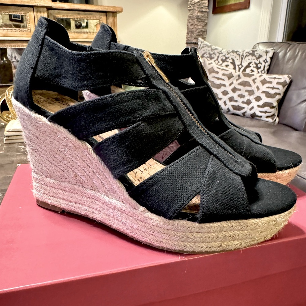Black Linen Zip Front Wedge Sandals Size 9